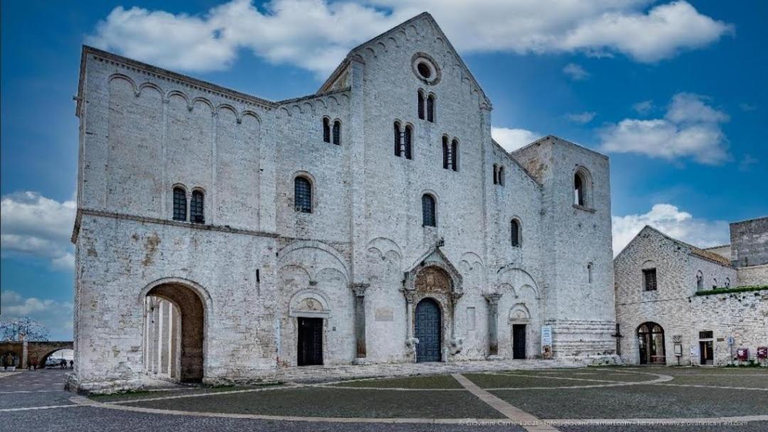 Casa Fronte Del Porto Lägenhet Bari Exteriör bild